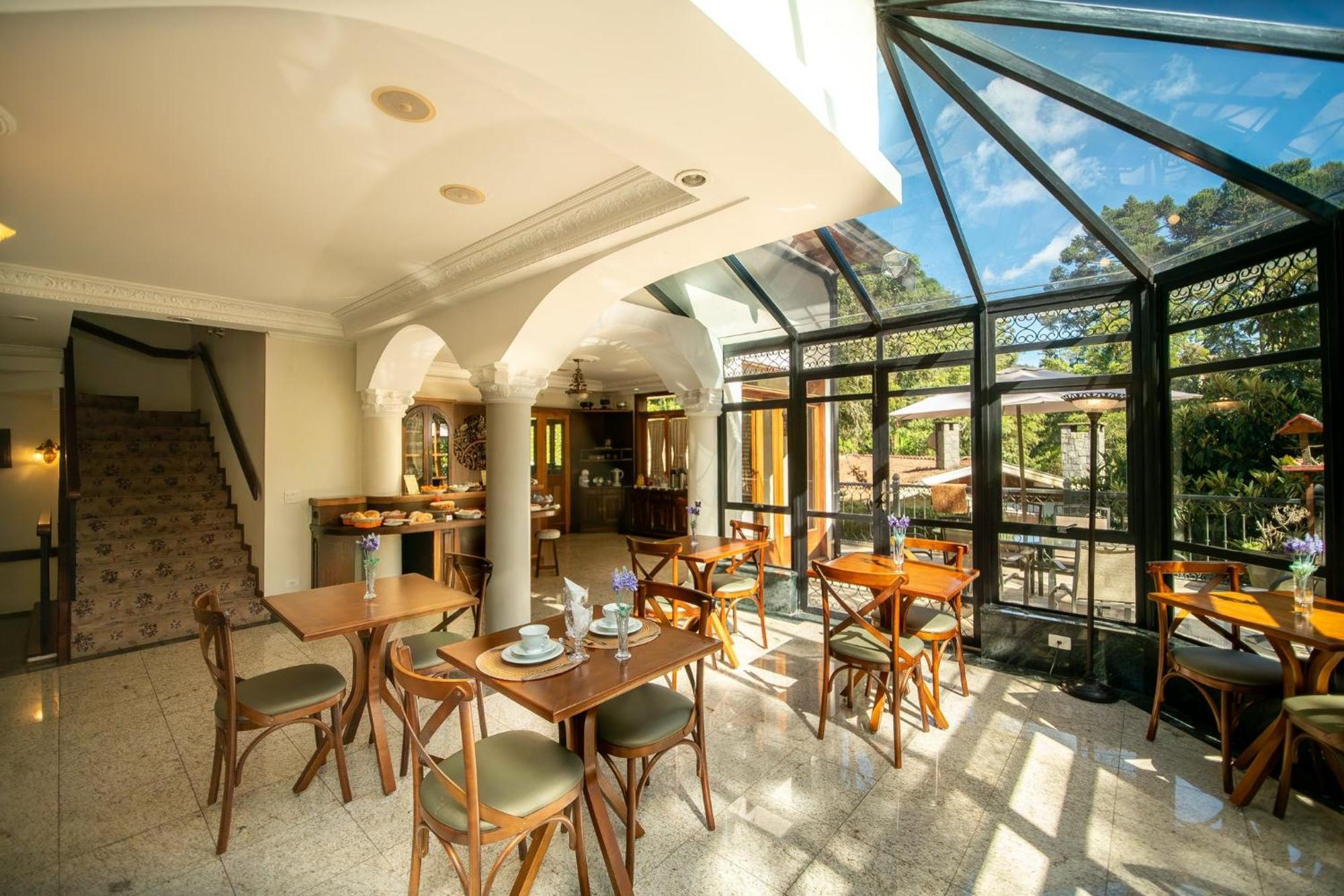 Araucaria Lodge Campos do Jordão エクステリア 写真