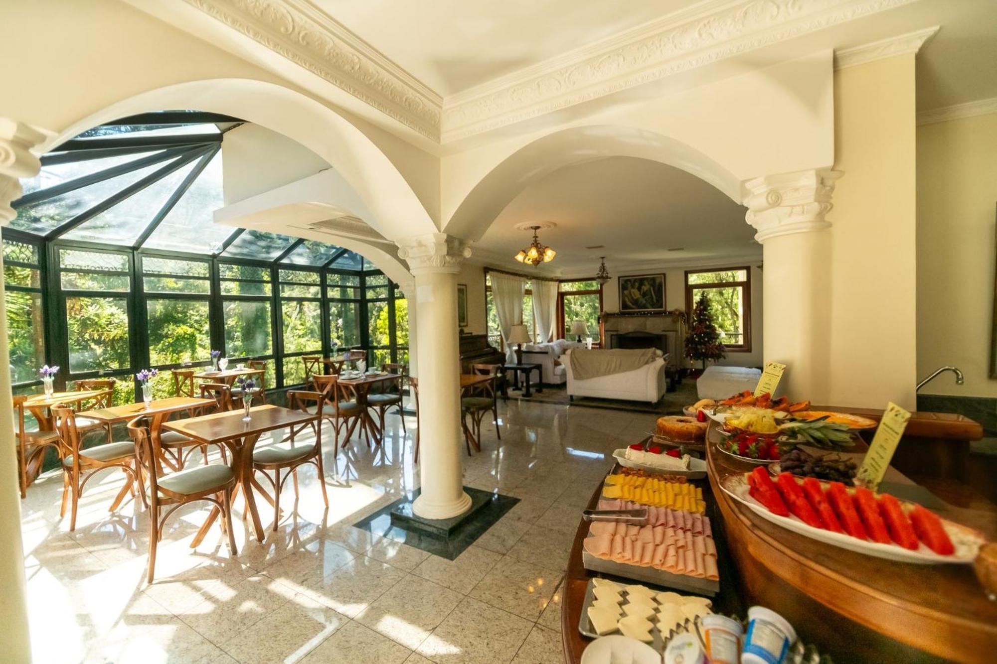 Araucaria Lodge Campos do Jordão エクステリア 写真