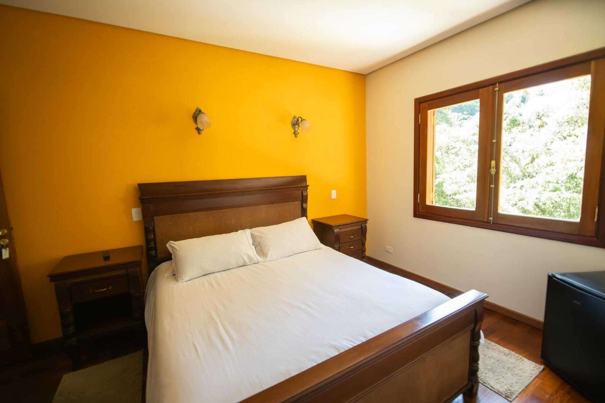 Araucaria Lodge Campos do Jordão エクステリア 写真