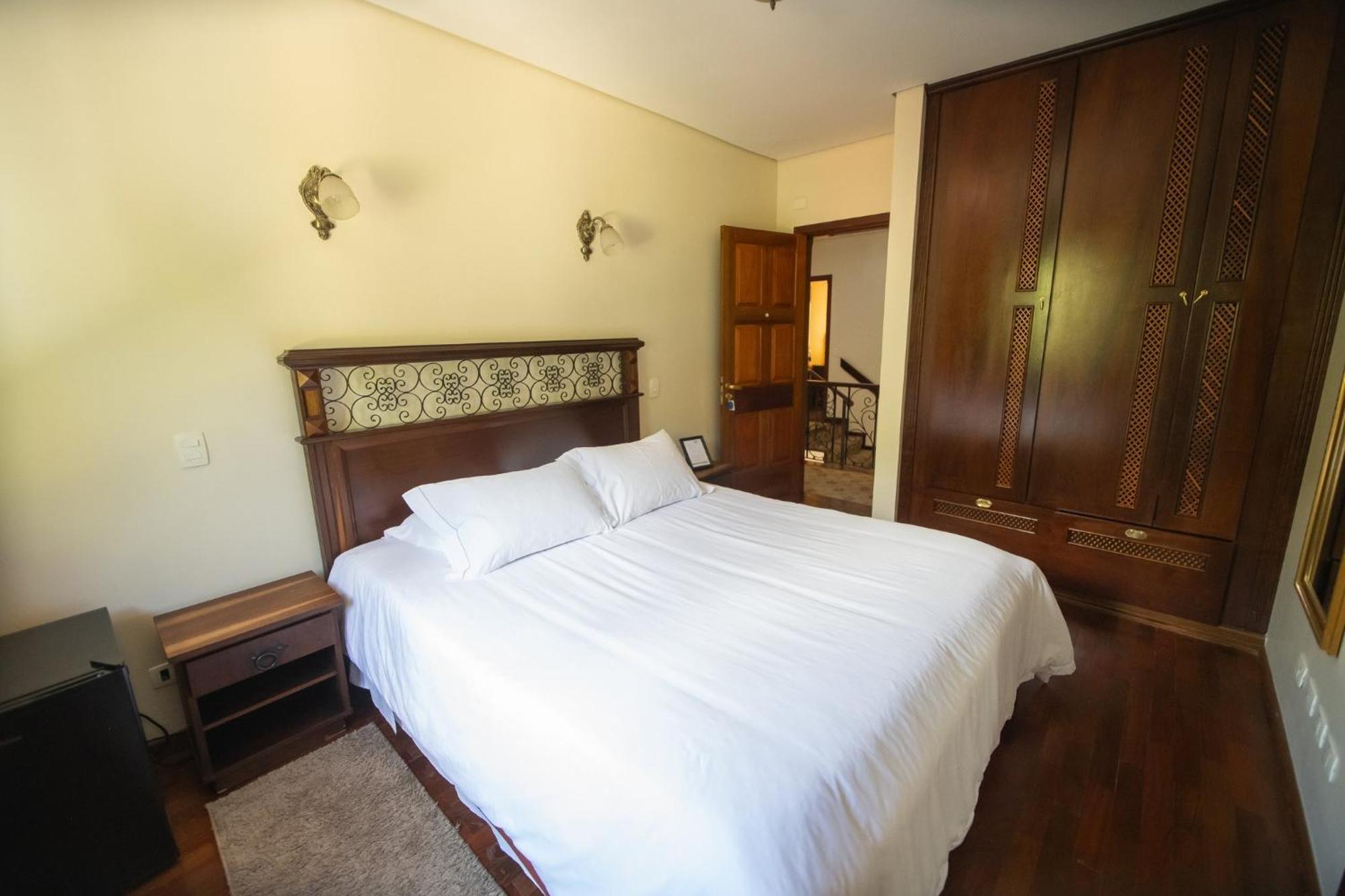 Araucaria Lodge Campos do Jordão エクステリア 写真