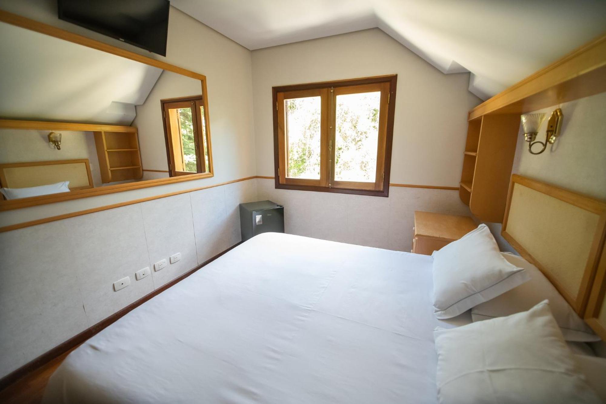 Araucaria Lodge Campos do Jordão エクステリア 写真