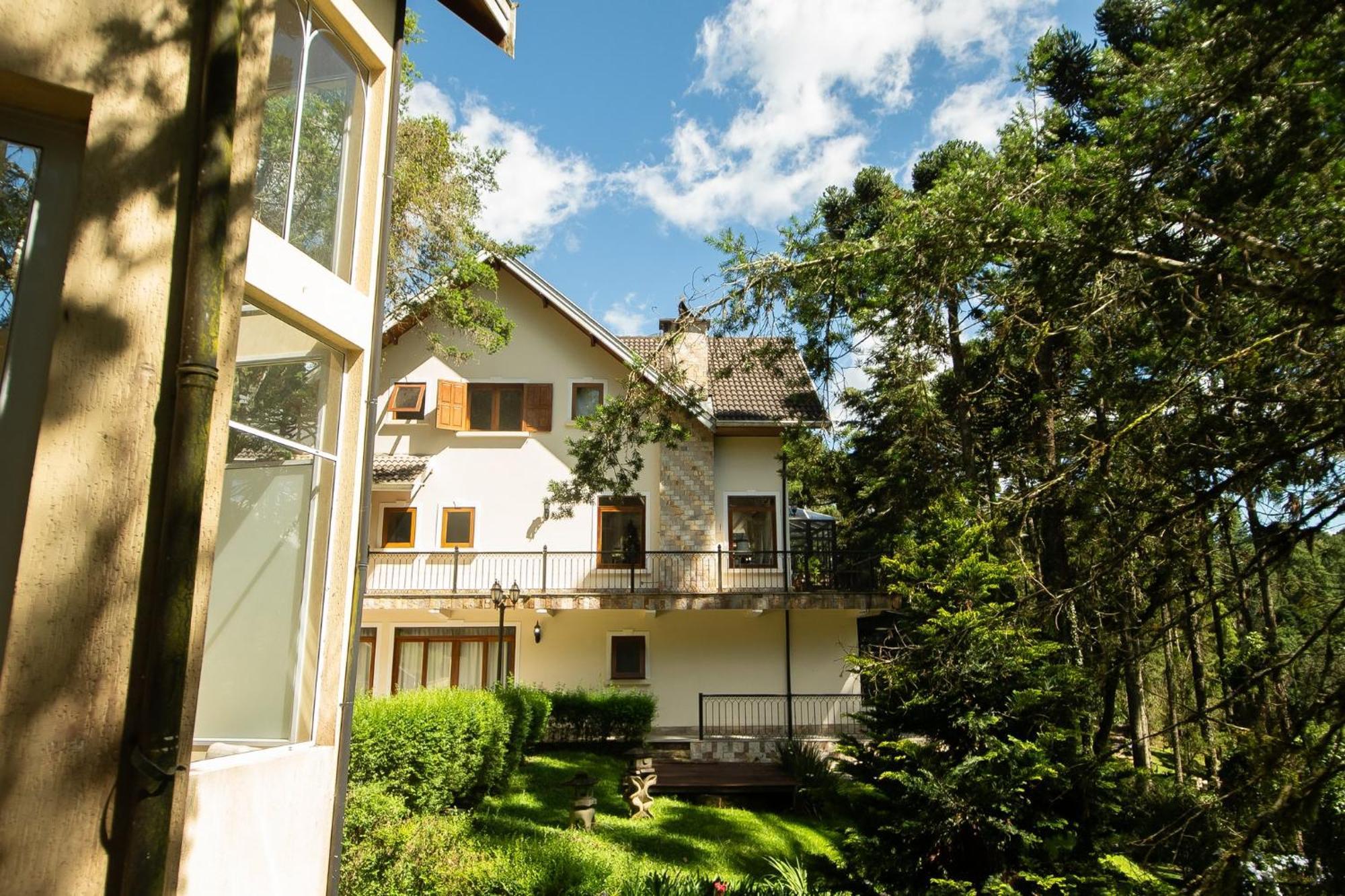Araucaria Lodge Campos do Jordão エクステリア 写真